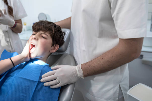 Best Cracked Tooth Emergency Dentist  in Greenville, FL